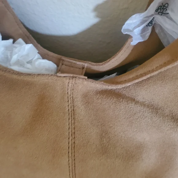 American Leather Co Light Tan (Peanut) Suede Brooklyn Style Soft Slouchy Hobo - Picture 4 of 11